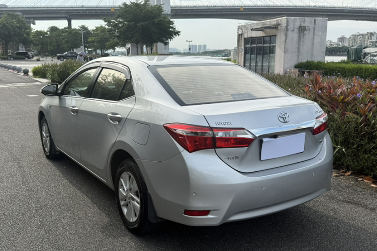 Toyota Corolla 2017 #9 Toyota Corolla 2017 car image #9