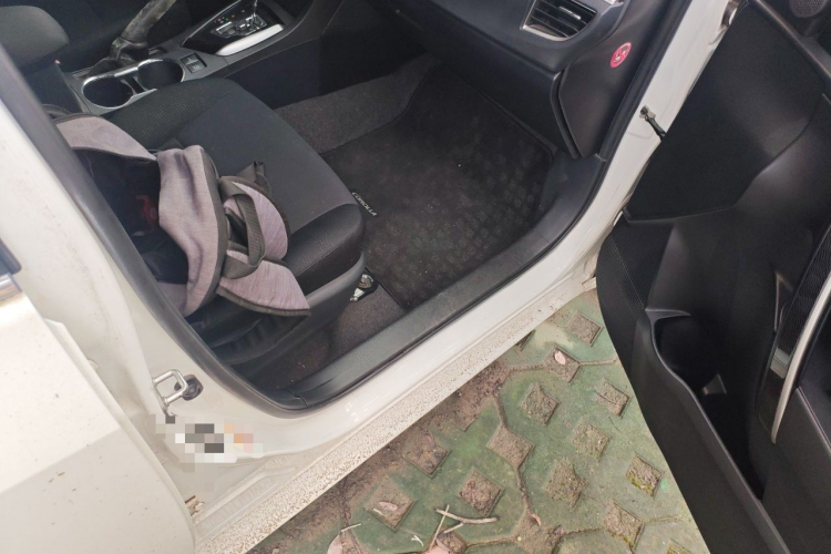 Toyota Corolla 2016 car image #21