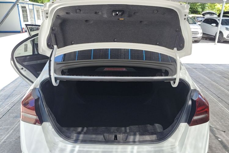 GEELY Emgrand 2021 #19 GEELY Emgrand 2021 car image #19