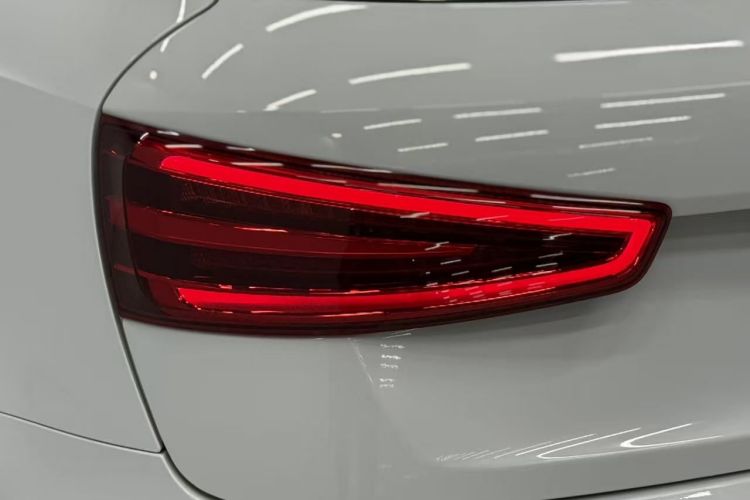 Audi Q3 2016 #8 Audi Q3 2016 car image #8