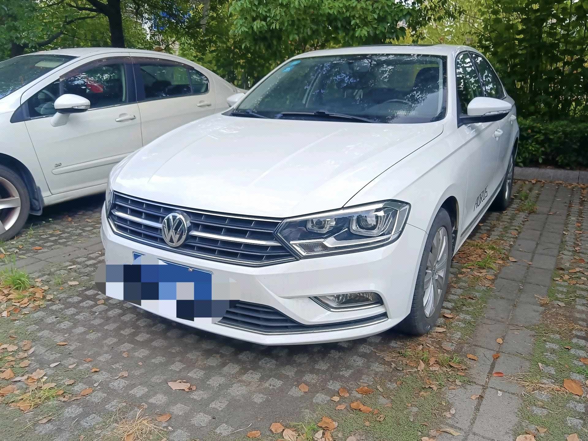 Volkswagen Bora 2017 car image 
