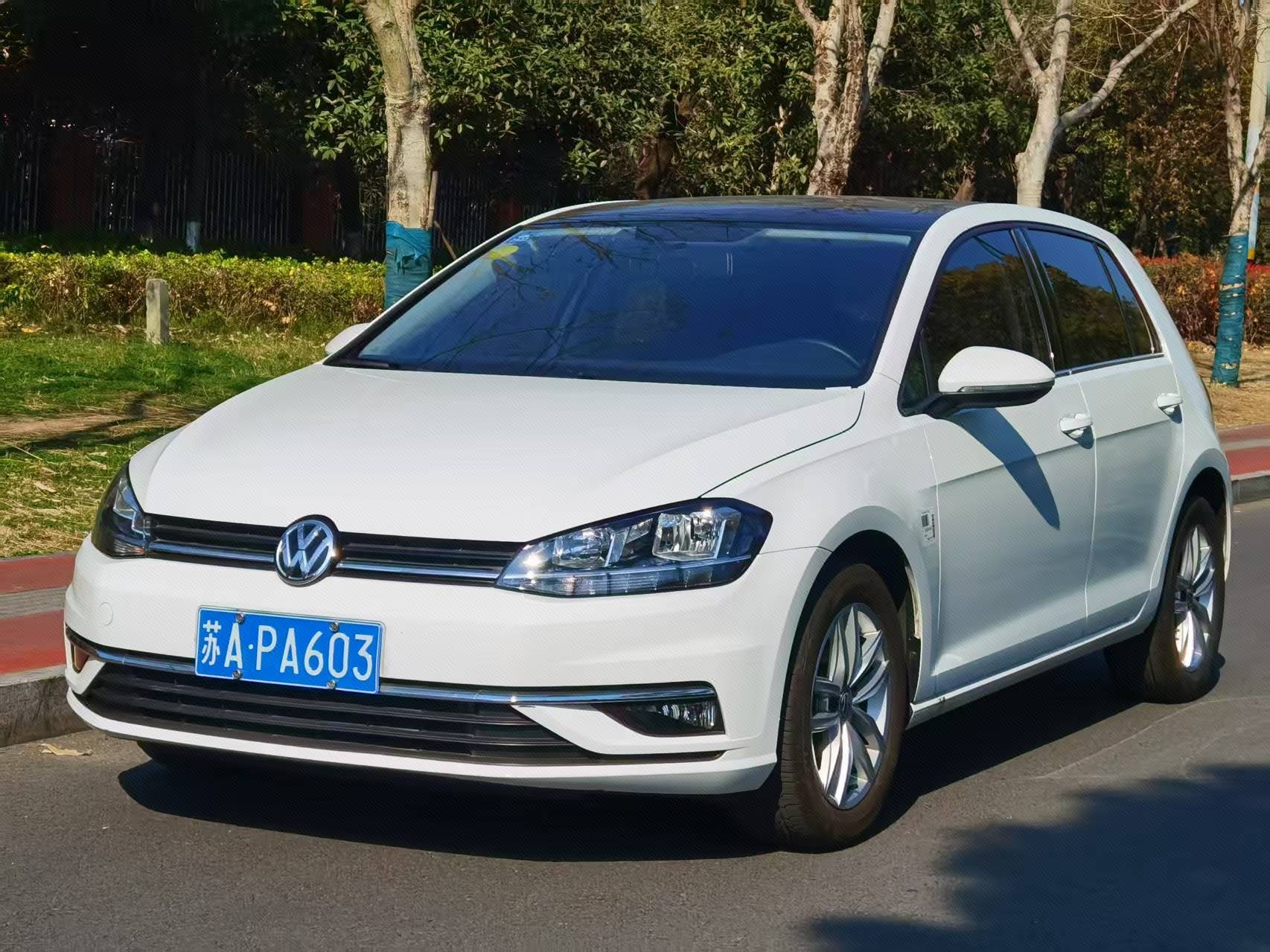2018 2018 car image