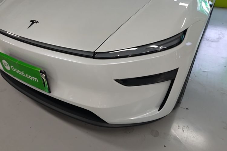 Tesla Model Y 2026 #19 Tesla Model Y 2026 car image #19