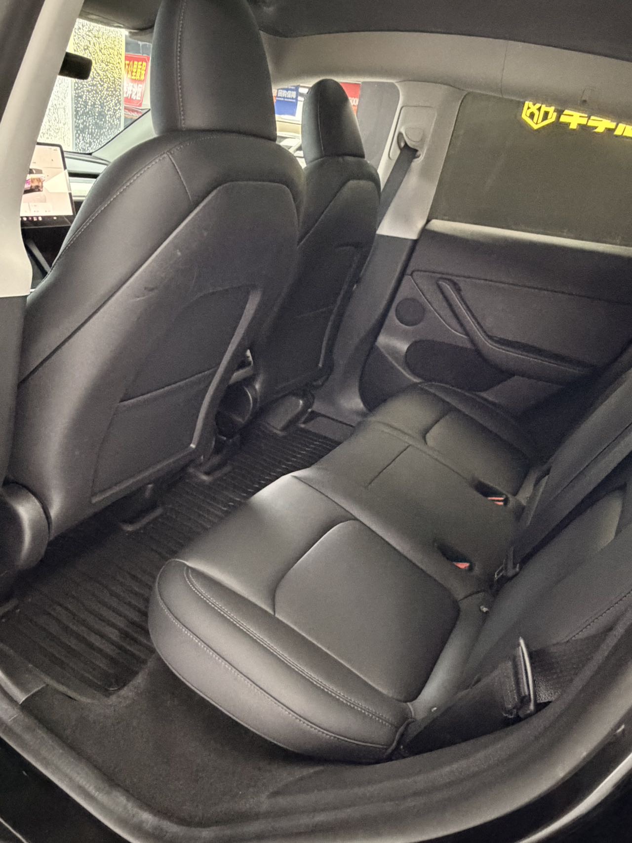 Tesla Model Y 2023 car image #8