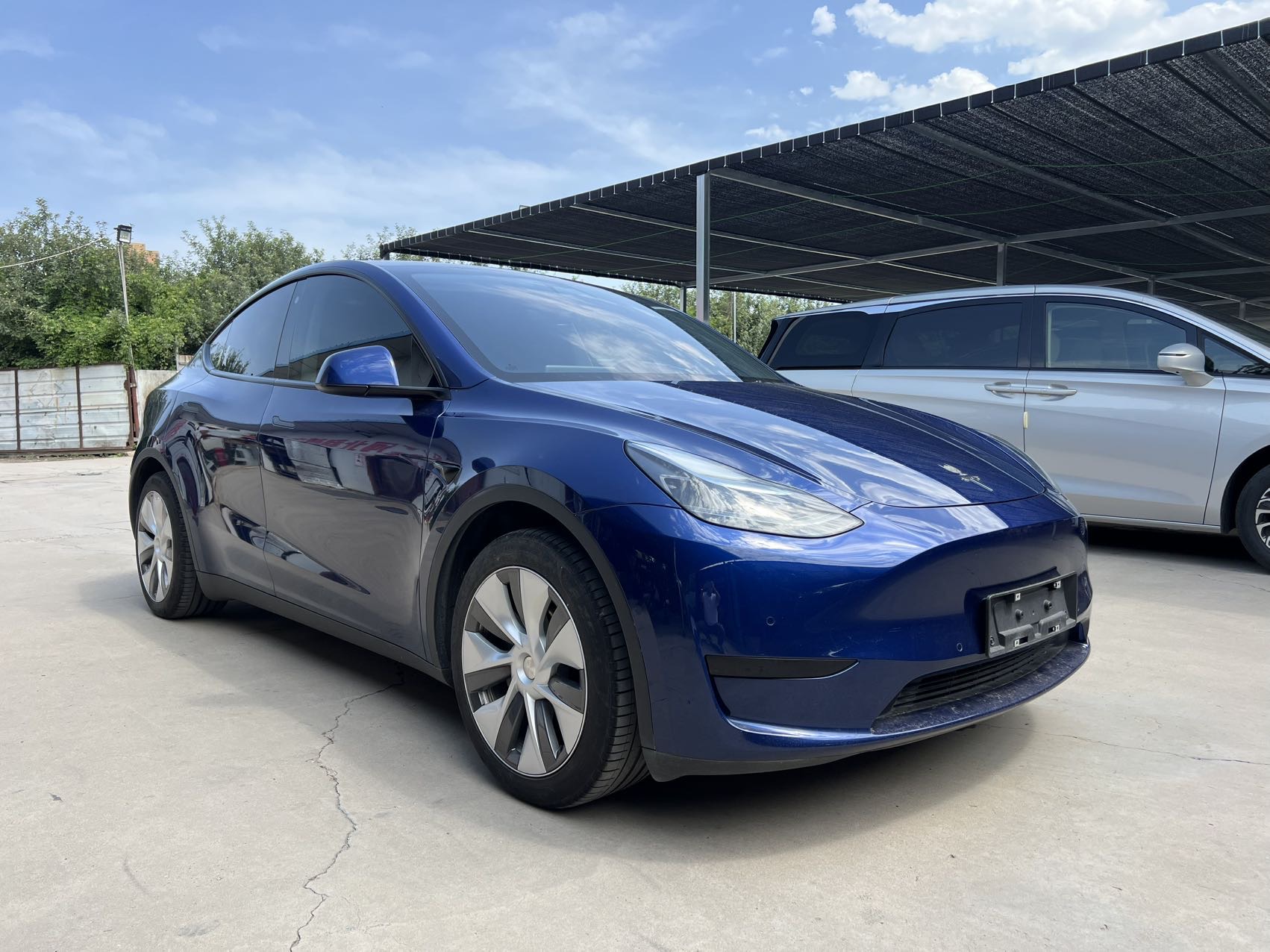 Tesla Model Y 2022 #3 Tesla Model Y 2022 car image #3