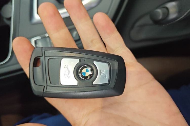 BMW 3 Series 2019 #9 BMW 3 Series 2019 immagine di auto #9