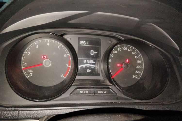 Volkswagen Lavida 2017 car image #13