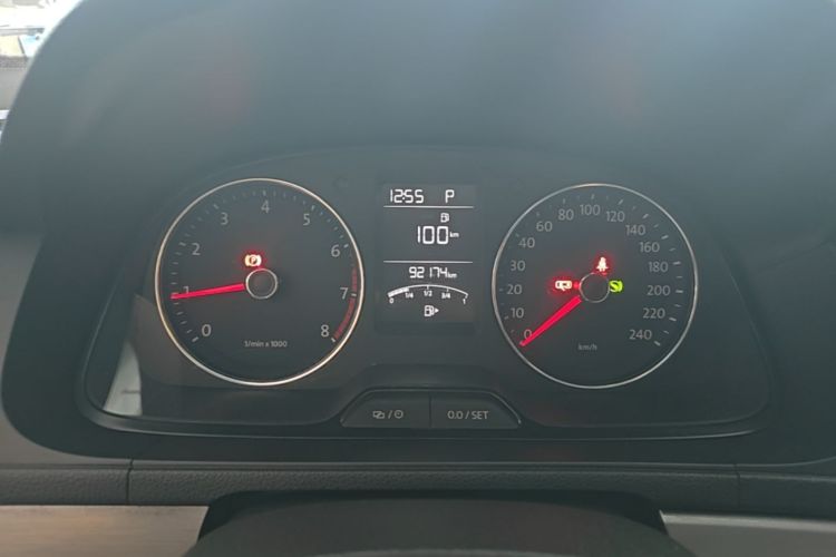 Volkswagen Lavida 2016 car image #12