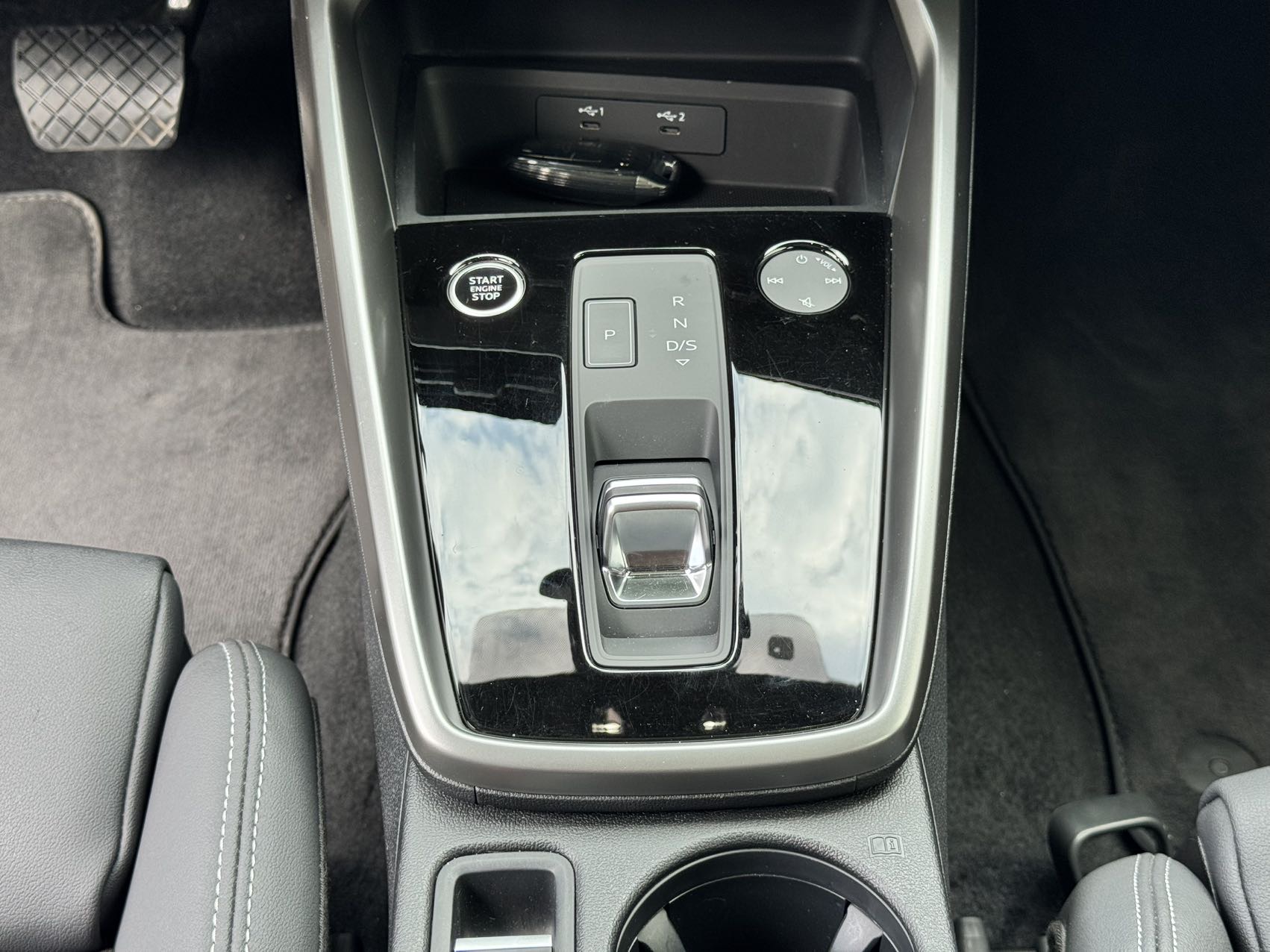Audi A3 2022 car image #11