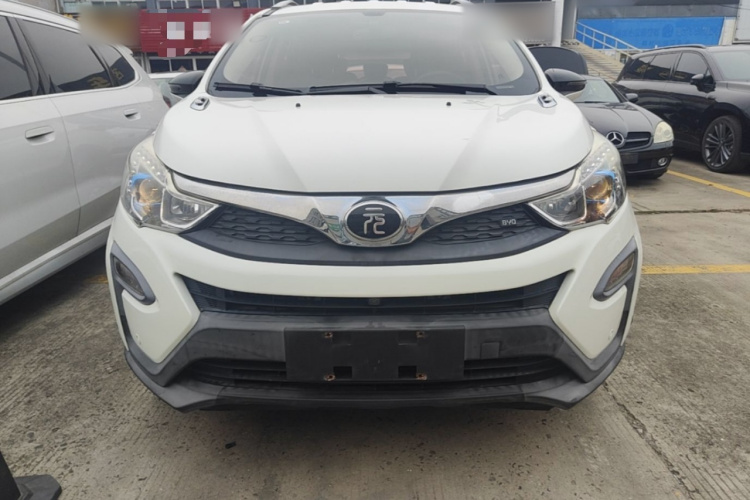 BYD Yuan 2018 #3 BYD Yuan 2018 car image #3