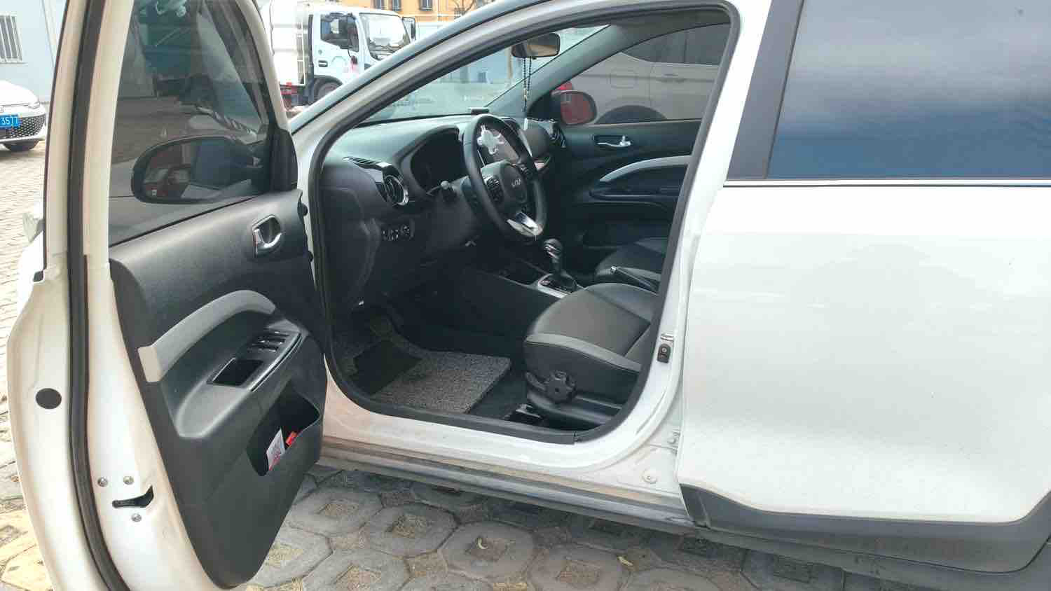 Kia KX1 2024 صورة سيارة #4
