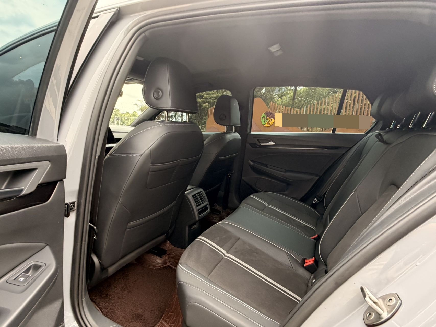 Volkswagen Golf 2023 imagem de carro #5