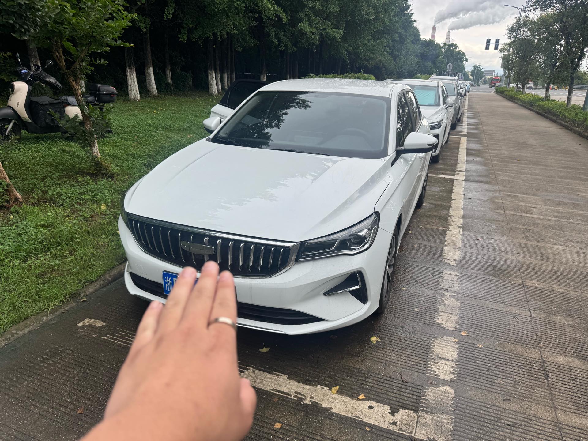 GEELY Emgrand 2024 image de voiture 