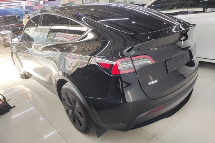 Tesla Model Y 2023 #5 Tesla Model Y 2023 image de voiture #5