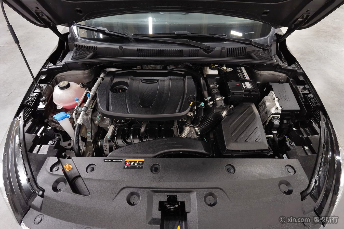 GEELY Emgrand 2024 car image #18