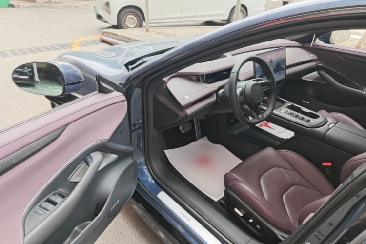 MI SU7 2024 car image #16