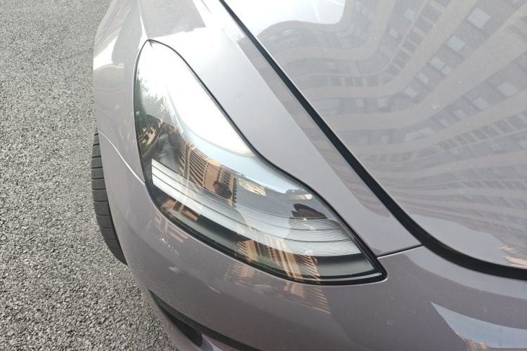 Tesla Model 3 2022 car image #8