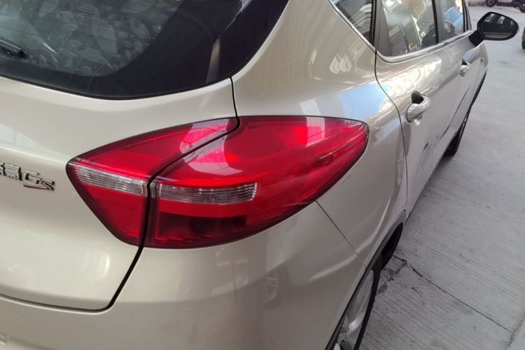GEELY Emgrand GS 2017 car image #3