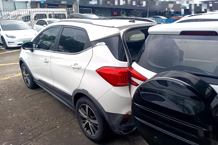 BYD Yuan New Energy 2019 car image #5