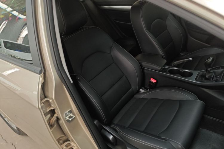 GEELY Emgrand 2020 #24 GEELY Emgrand 2020 car image #24