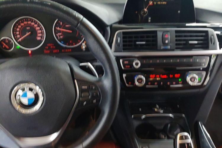 BMW 3 Series 2017 #10 BMW 3 Series 2017 immagine di auto #10