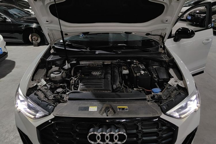 Audi Q3 2023 #20 Audi Q3 2023 car image #20
