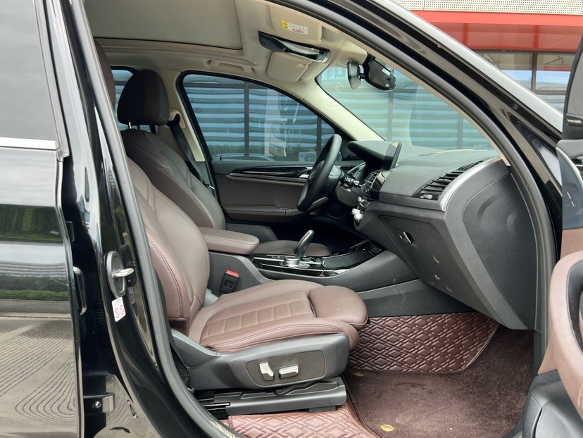 BMW X3 2021 car image #7