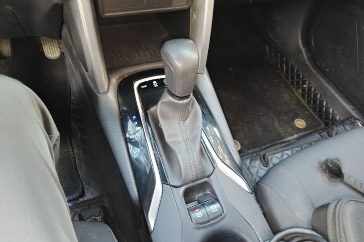 Toyota Corolla Cross 2023 صورة سيارة #16