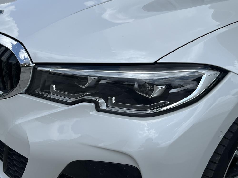 BMW 3 Series 2020 car image #9