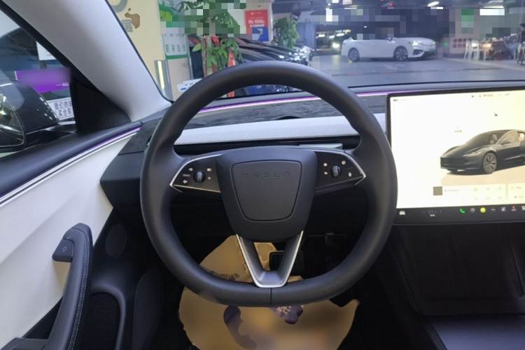 Tesla Model 3 2024 #15 Tesla Model 3 2024 car image #15