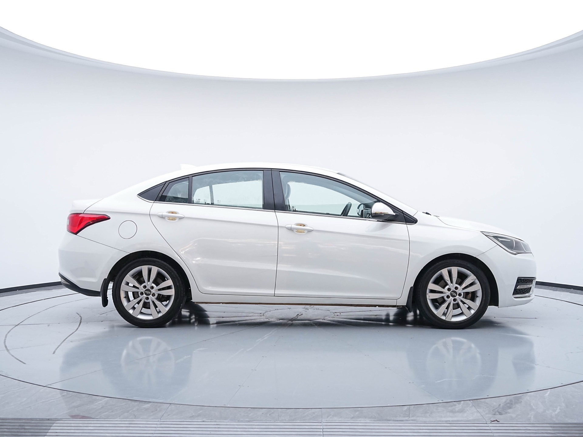 Chery Arrizo 5 2016 car image #3