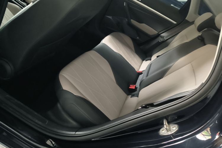 Volkswagen Lavida 2023 car image #17