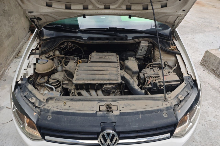 Volkswagen Polo 2015 #18 Volkswagen Polo 2015 car image #18