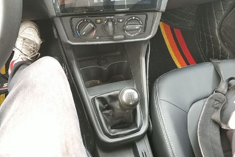 Volkswagen Santana 2017 #18 Volkswagen Santana 2017 car image #18