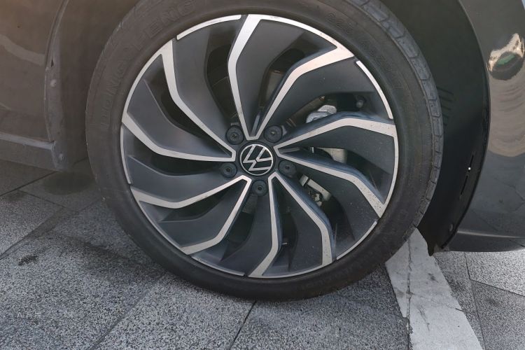 Volkswagen Golf 2021 imagen de coche #9