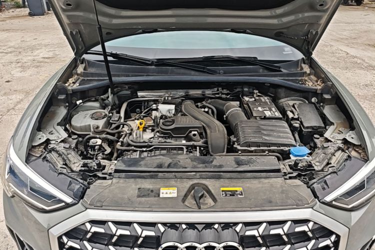 Audi Q3 2024 car image #22