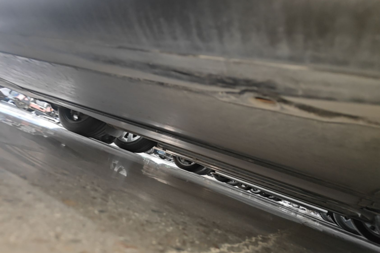 Tesla Model Y 2023 car image #27