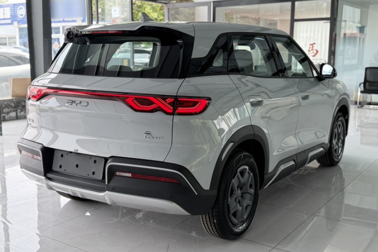 BYD YuanUP 2025 car image #3