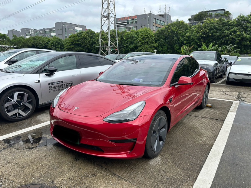 Tesla Model 3 2021 car image 