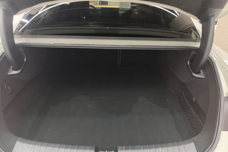 MI SU7 2024 car image #19