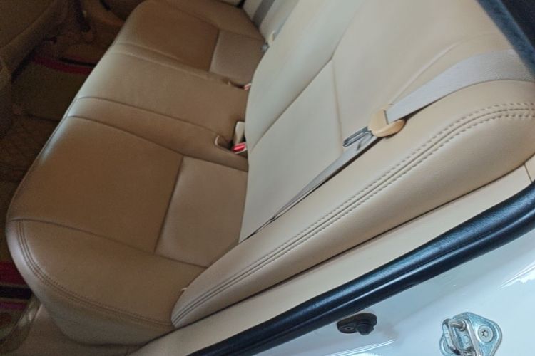 2015 #17 2015 car image #17