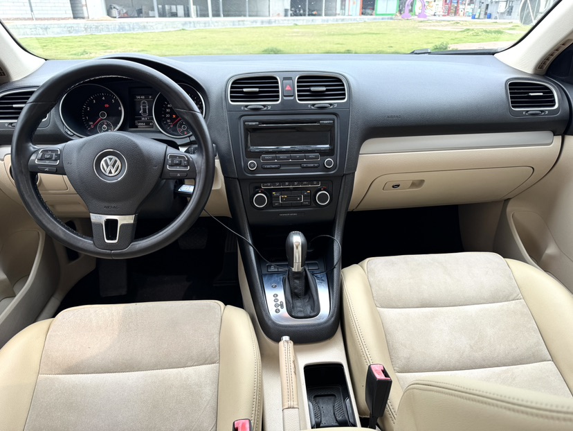 Volkswagen Golf (Imported) 2012 #5 Volkswagen Golf (Imported) 2012 car image #5