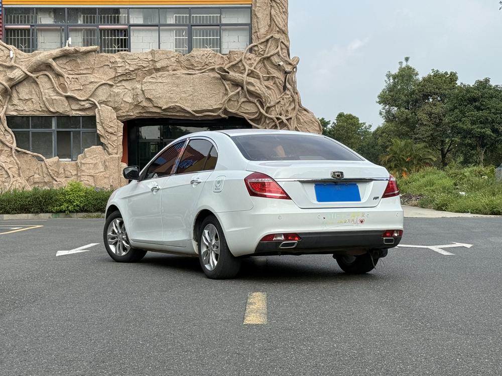 GEELY Emgrand 2015 #4 GEELY Emgrand 2015 car image #4