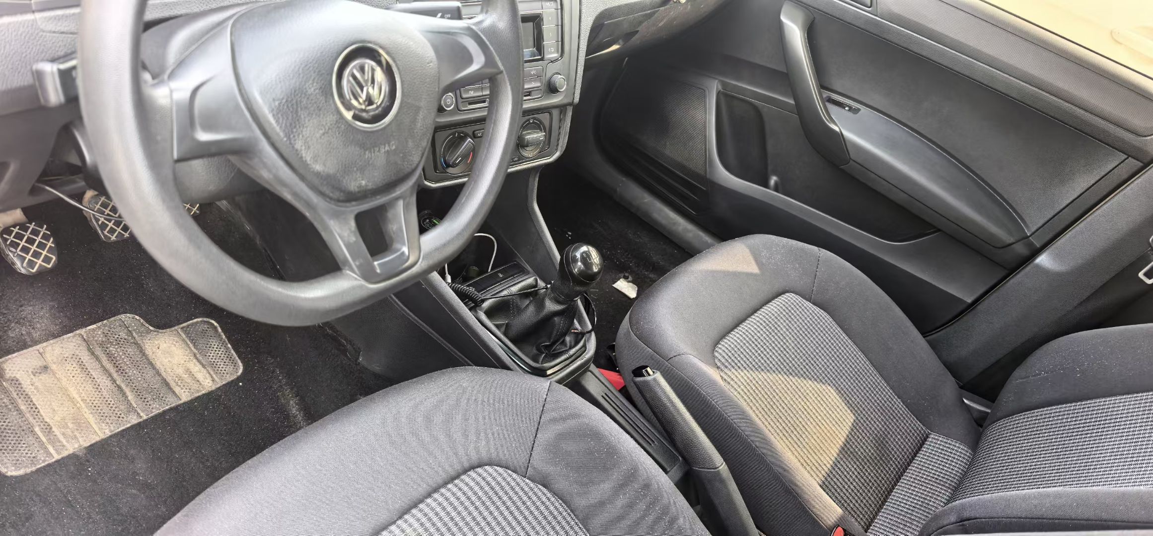 Volkswagen Santana 2023 car image #3