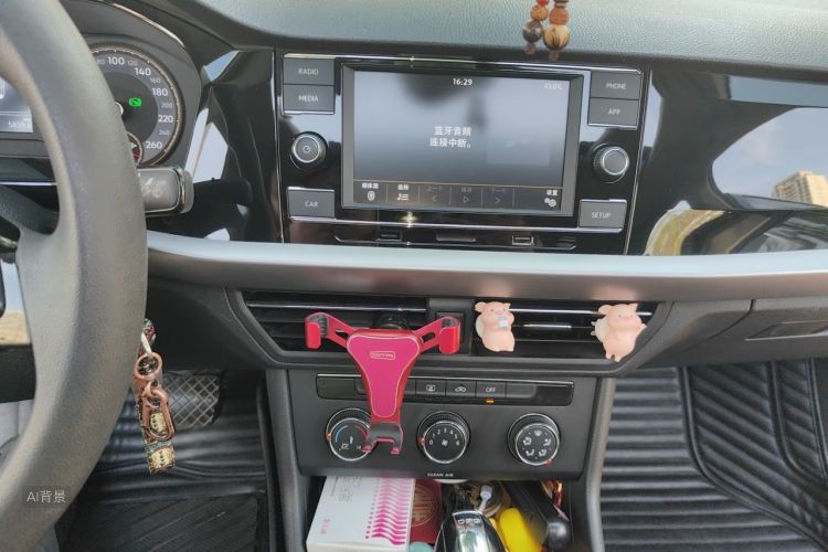 Volkswagen Lavida 2019 car image #15