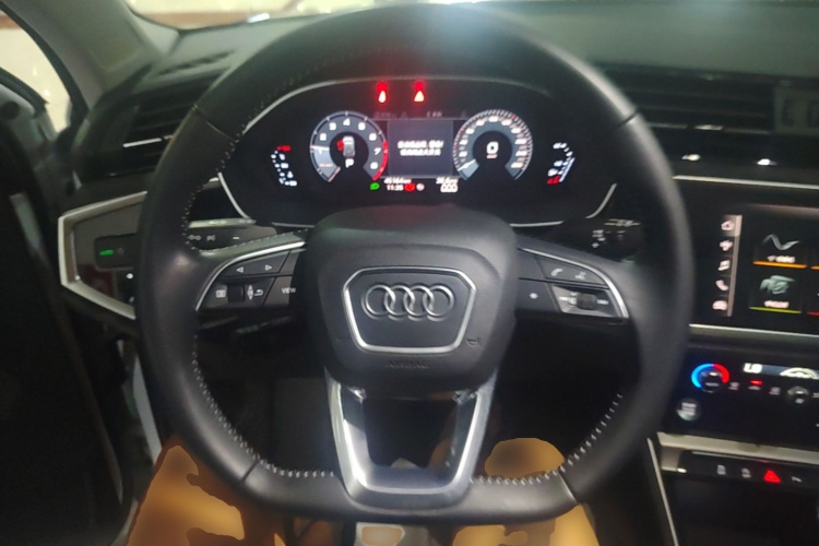 Audi Q3 2020 #11 Audi Q3 2020 car image #11