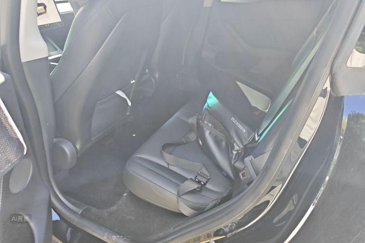 Tesla Model Y 2022 #19 Tesla Model Y 2022 car image #19