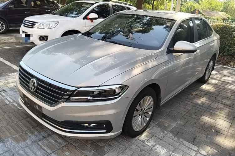 Volkswagen Lavida 2018 car image #2
