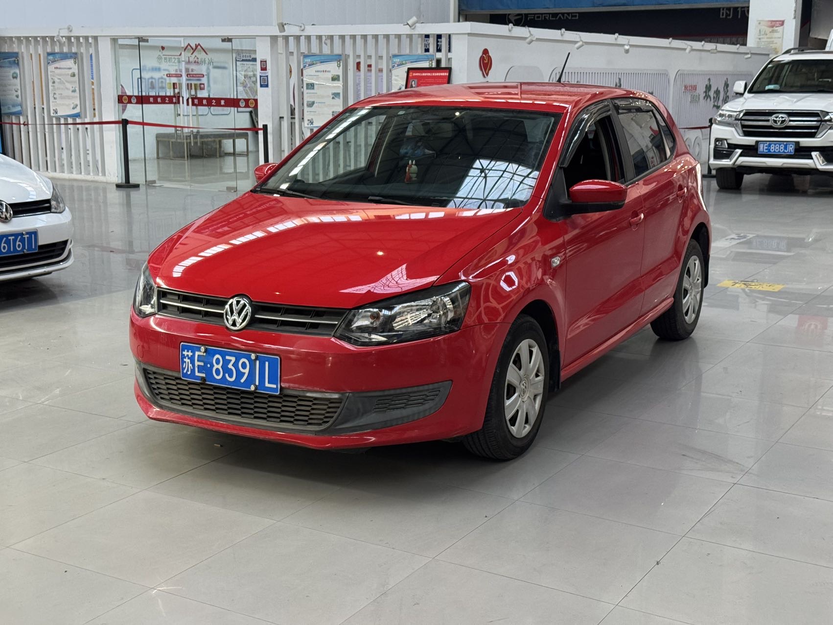 Volkswagen Polo 2014 Volkswagen Polo 2014 изображение автомобиля