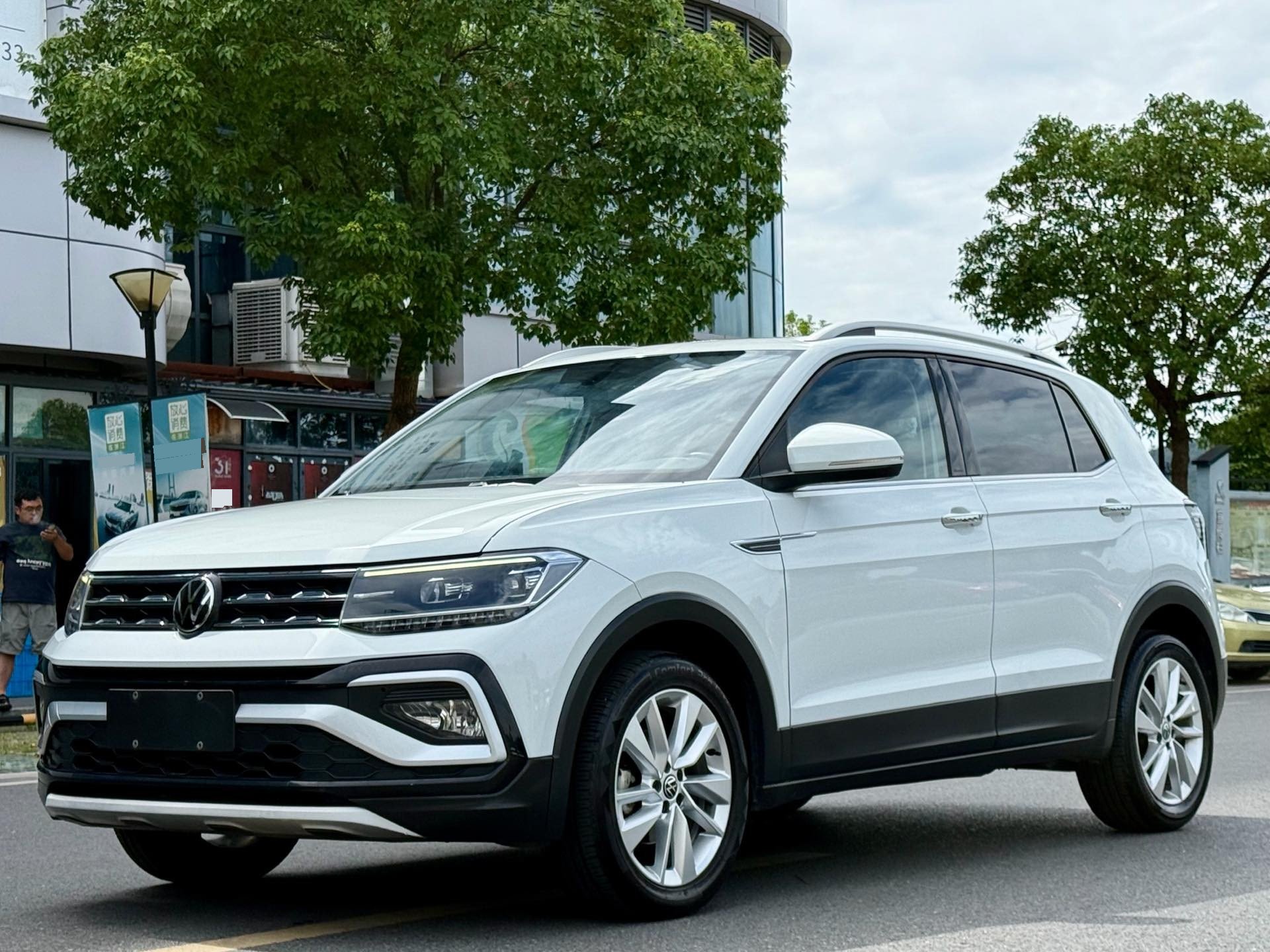 Volkswagen T-Cross 2023 Volkswagen T-Cross 2023 car image